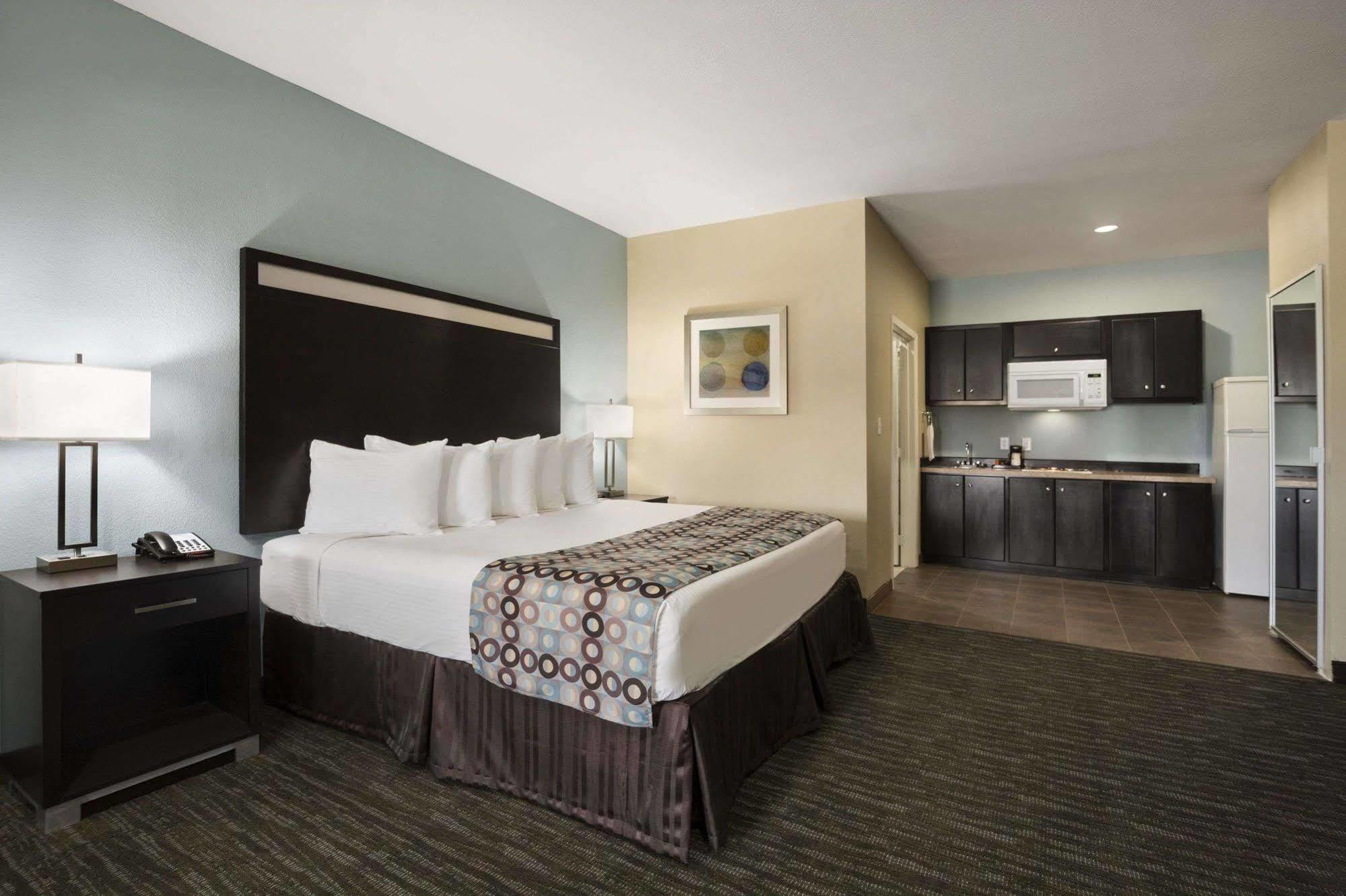 Days Inn Pearsall Zewnętrze zdjęcie