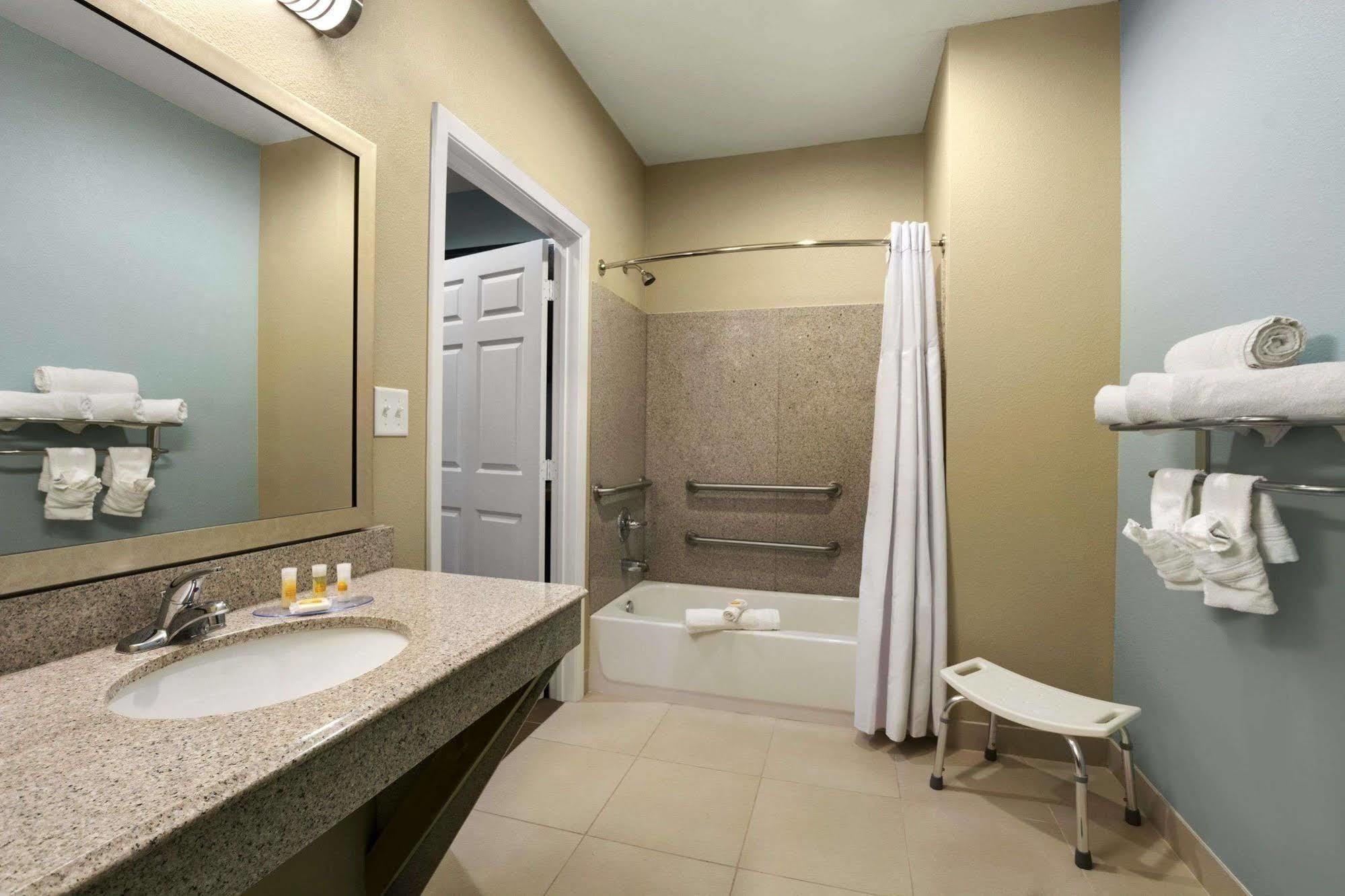 Days Inn Pearsall Zewnętrze zdjęcie